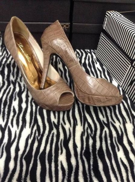 Peep Toe
